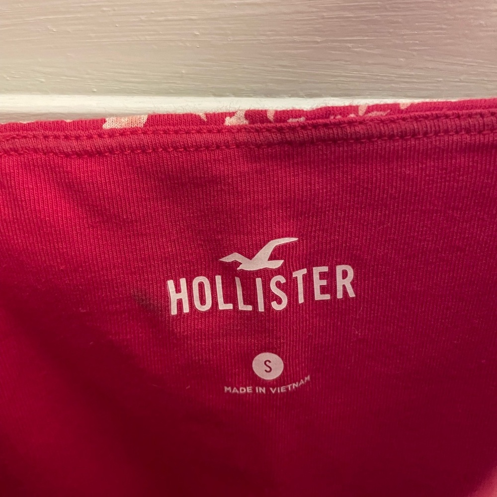 Hollister Red Floral Cami Top - Picture 4 of 4